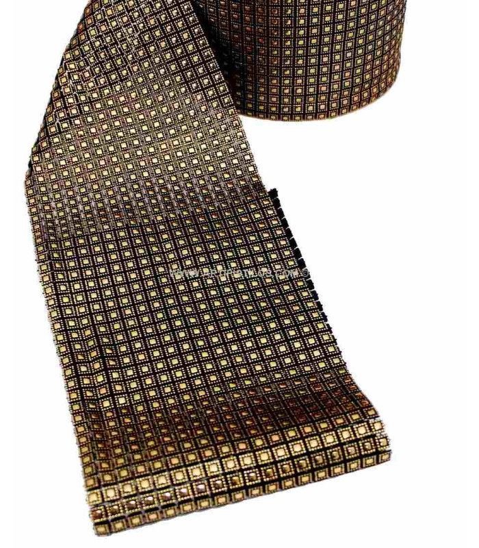 TACKS STRIP CHECKERED
