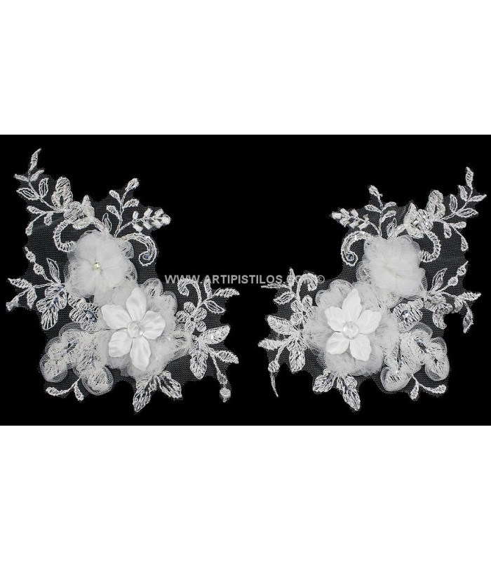 APLICACÃO FLORAL BORDADO